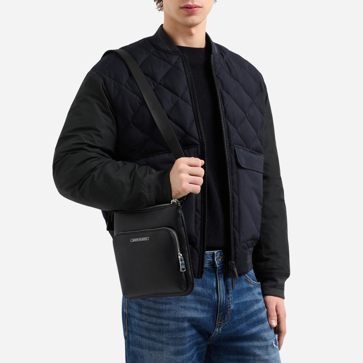 ARMANI EXCHANGE OKINAWA Borsello piatto BLACK