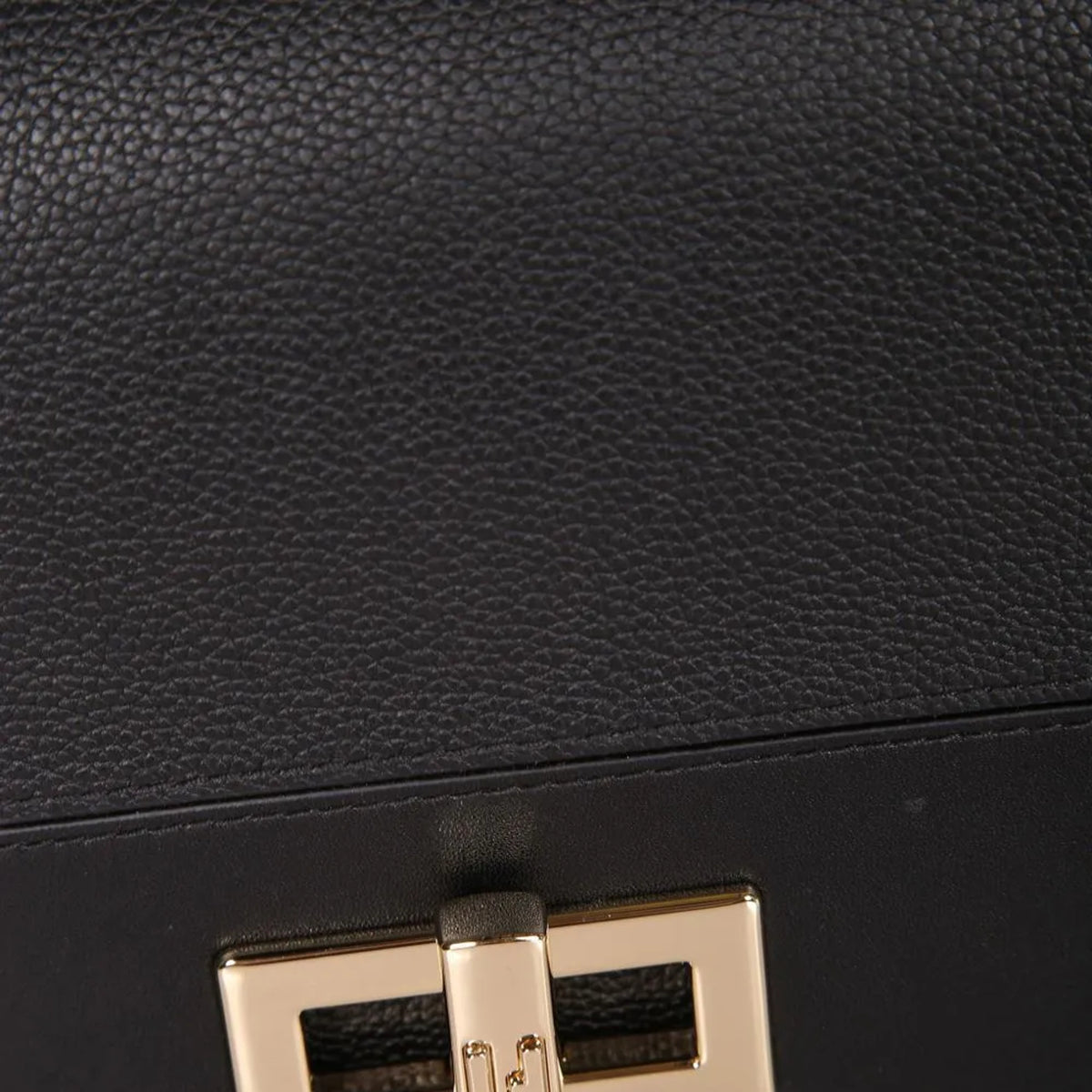 FURLA Amelia Borsa media a mano in pelle Nero