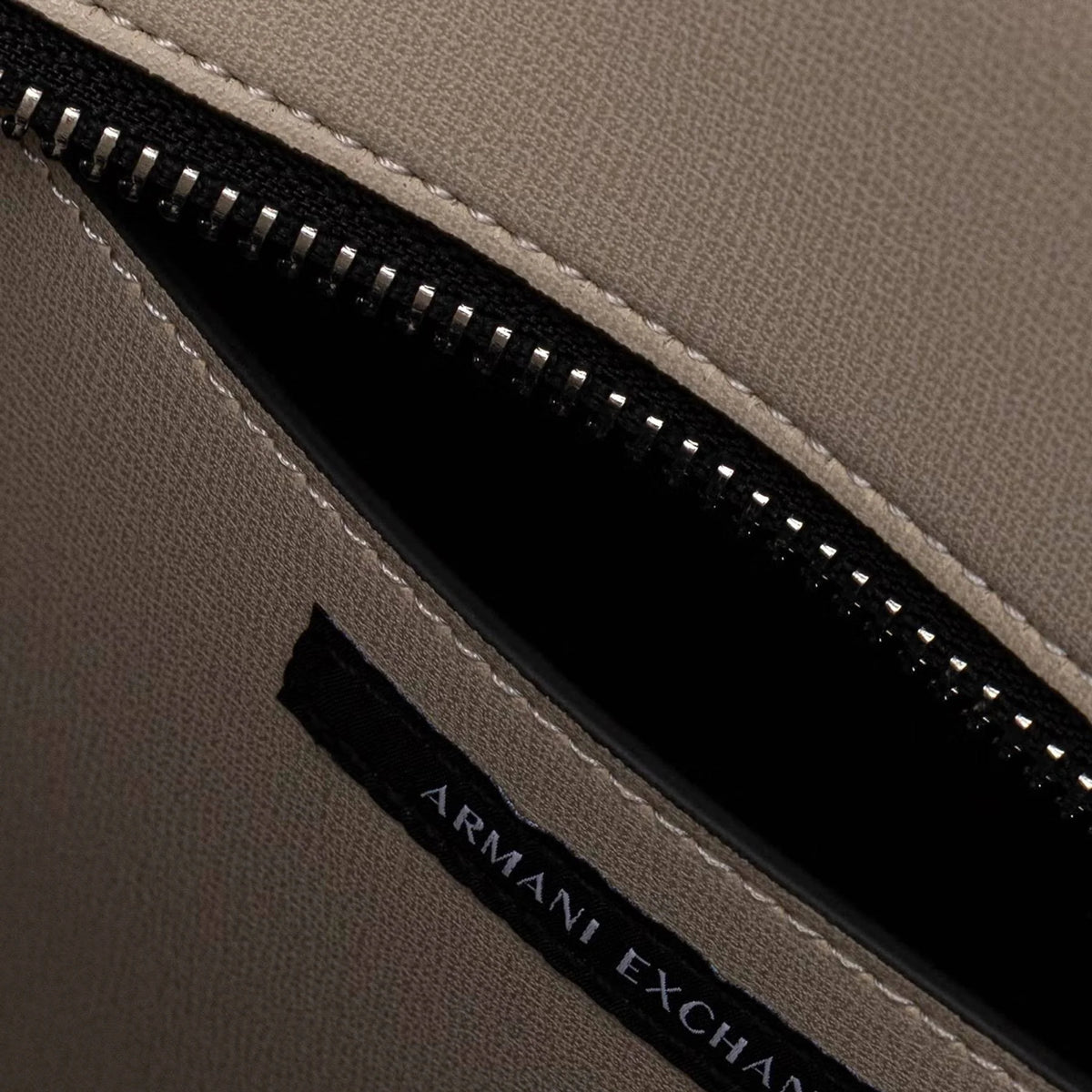 ARMANI EXCHANGE A|X BUCKLE Borsa shopper a spalla SCRIPT 
