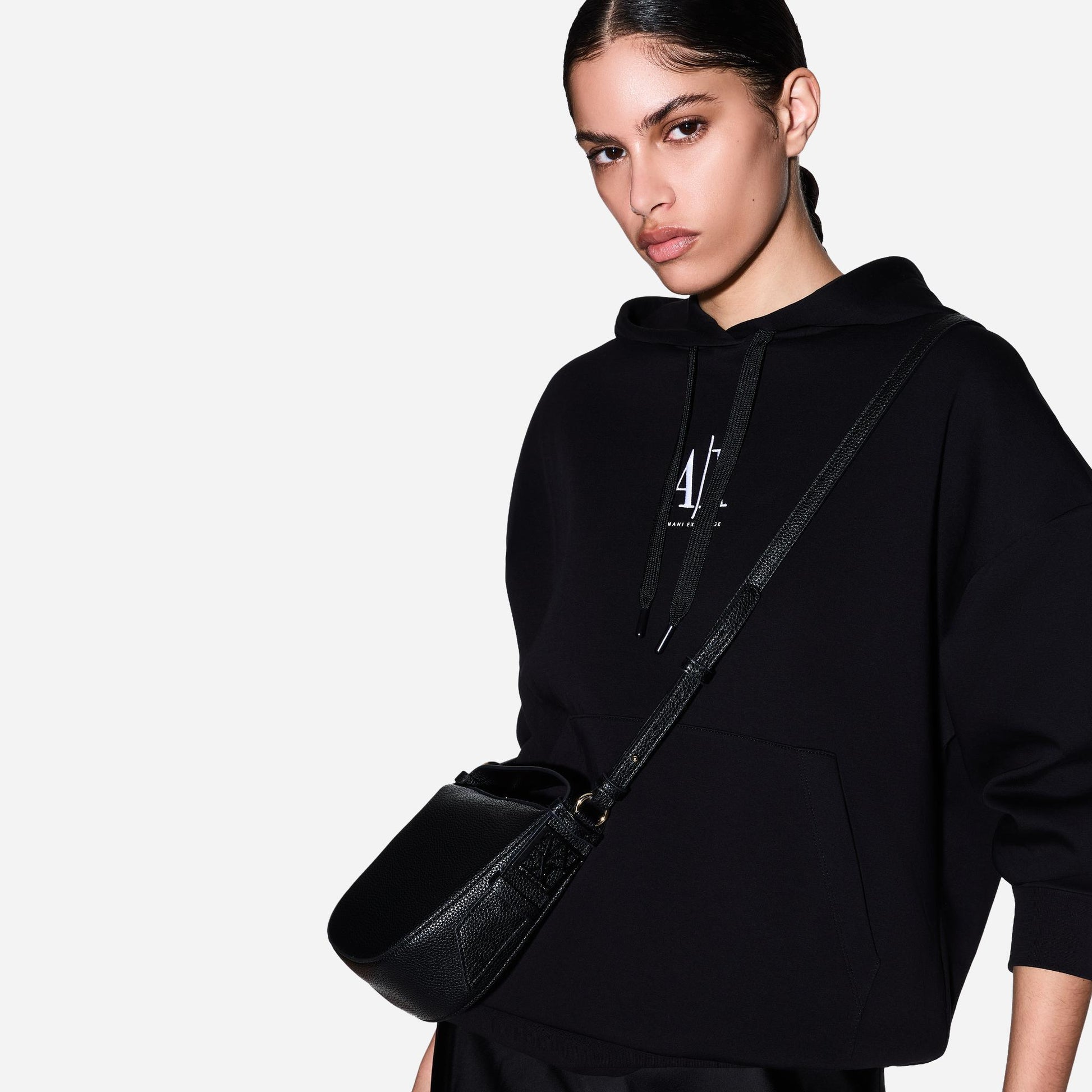 ARMANI EXCHANGE Borsa media a spalla BLACK 