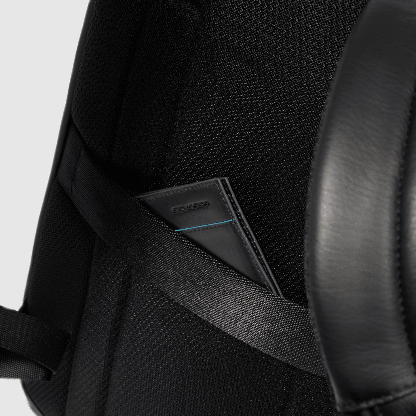 PIQUADRO Zaino uomo porta pc e porta iPad® Nero 