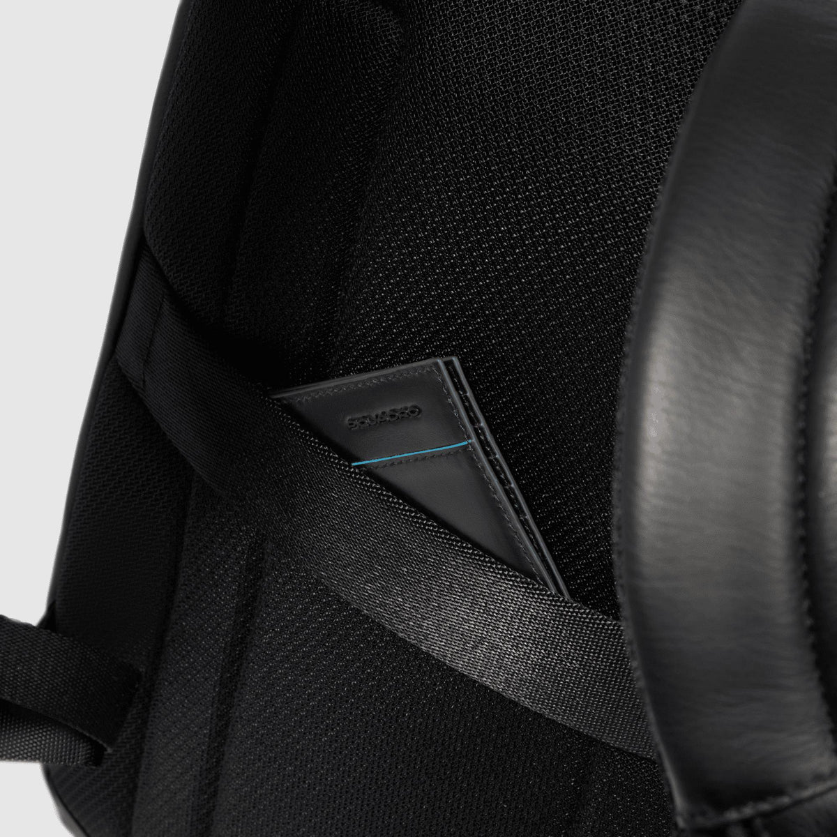 PIQUADRO Zaino uomo porta pc e porta iPad® Nero 