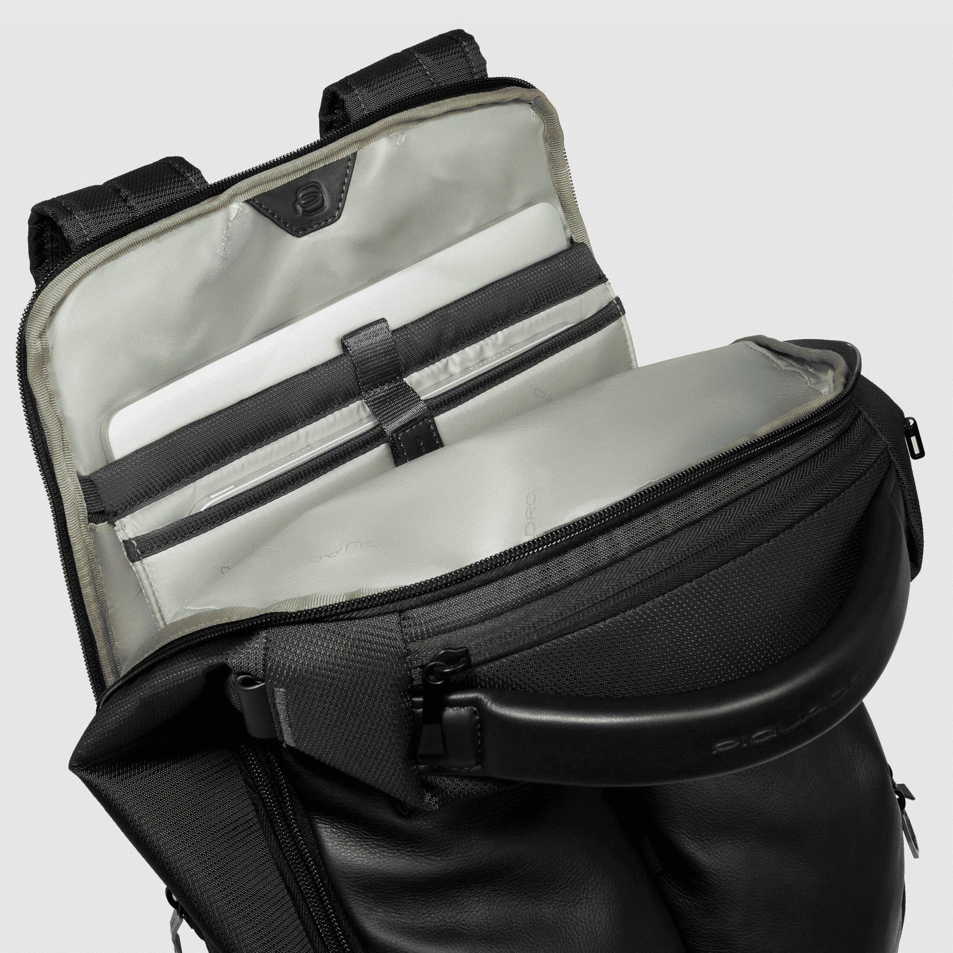 PIQUADRO Zaino porta PC 15,6'' Nero 