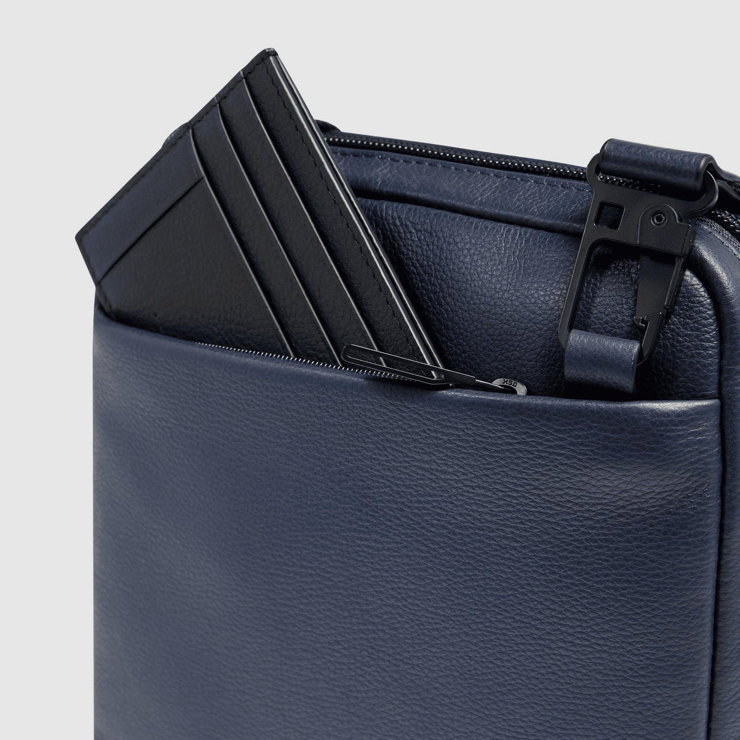 PIQUADRO Borsello organizzato con scomparto porta iPad®mini Blu 