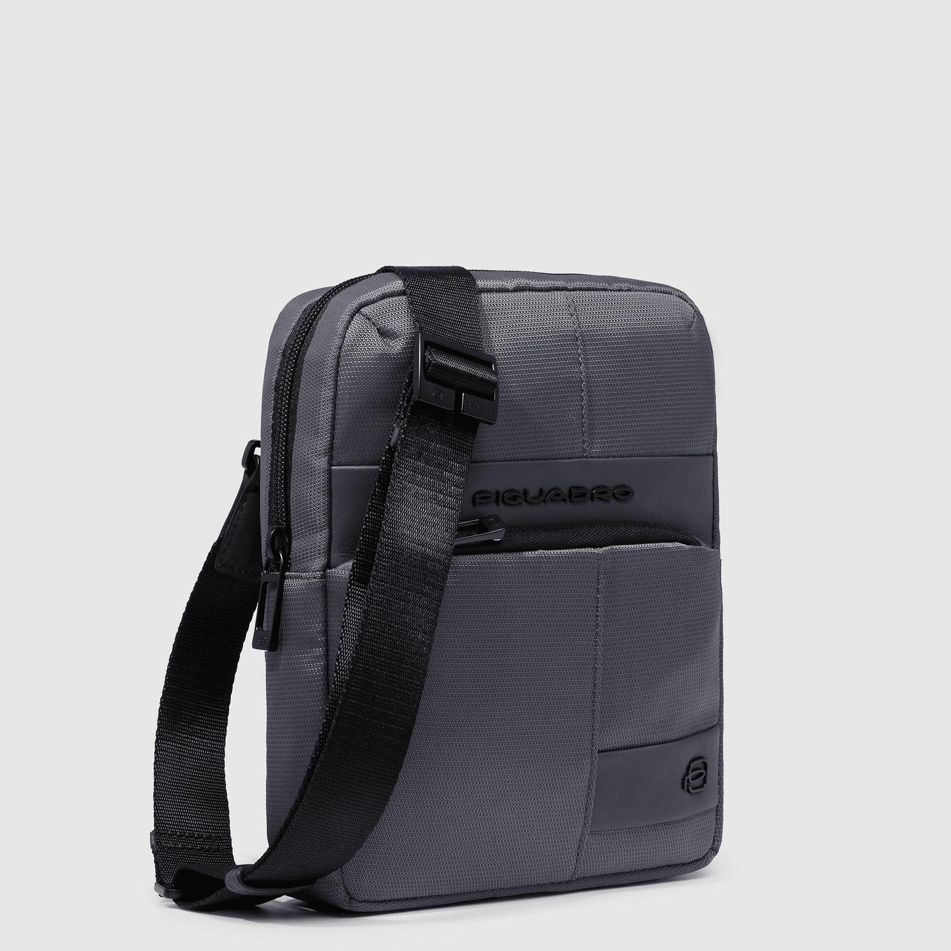 PIQUADRO Borsello organizzato con scomparto porta iPad®mini Avio 