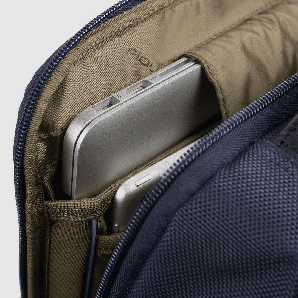 PIQUADRO Zaino uomo porta PC e porta iPad® in tessuto Blu 