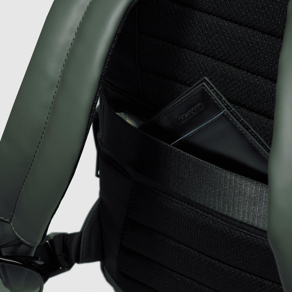 PIQUADRO Zaino underseater porta pc e iPad® VERDE SCURO 