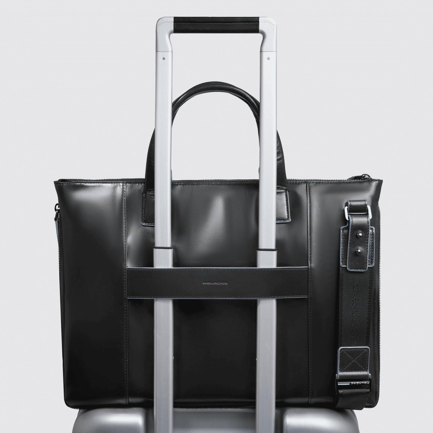 PIQUADRO Borsa sottile porta pc e porta iPad® in pelle Nero 