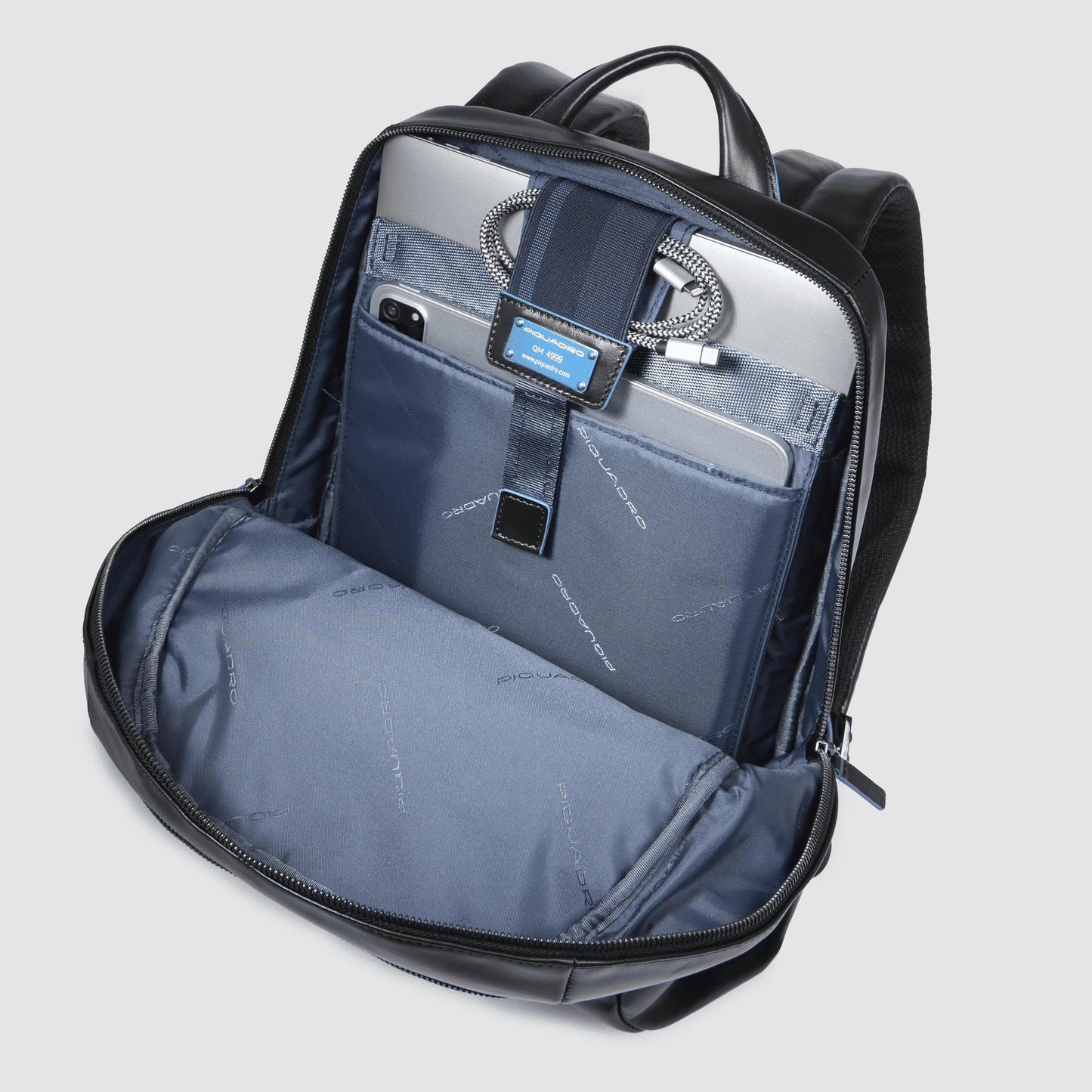 PIQUADRO Zaino piccolo porta pc e iPad® in pelle Nero 