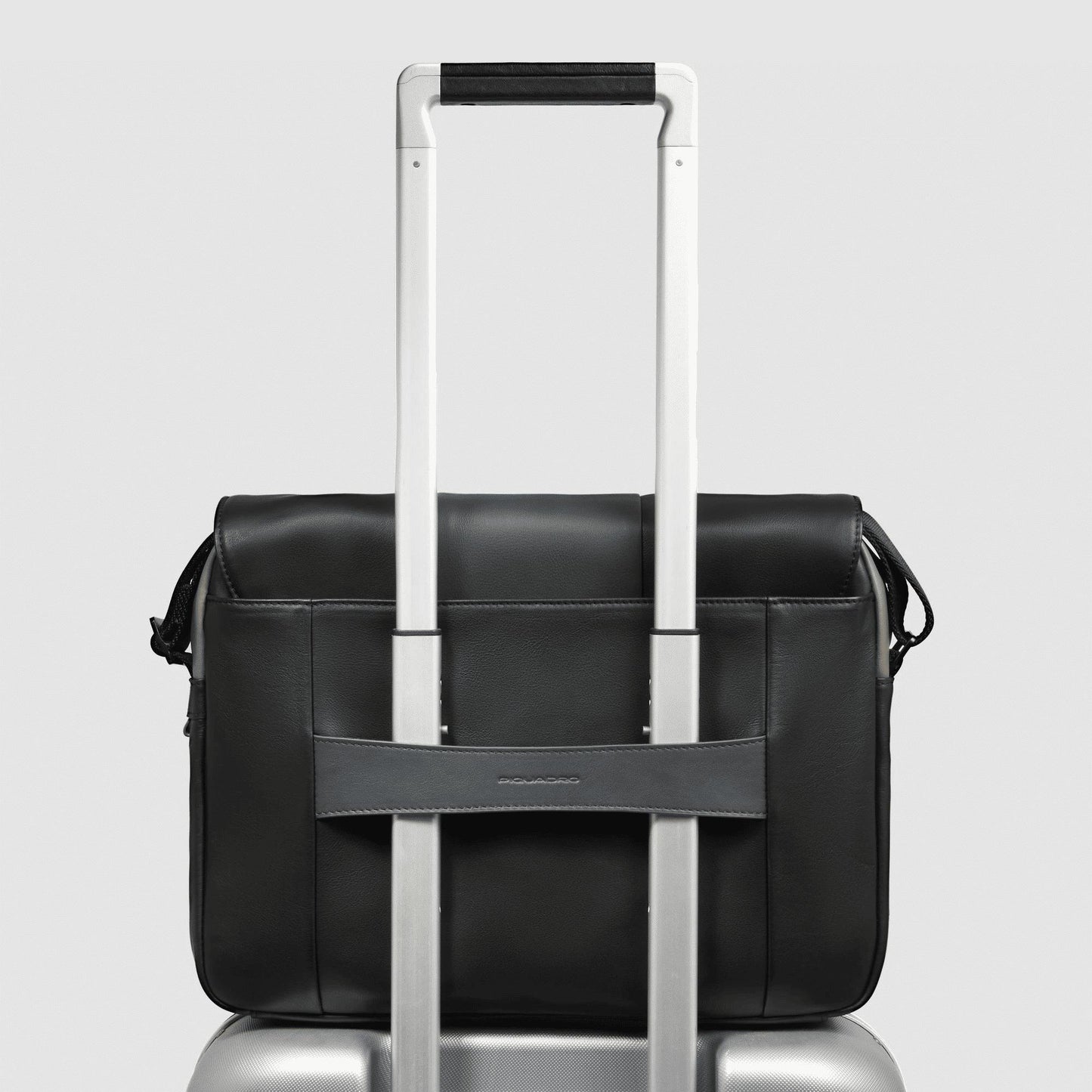 PIQUADRO Borsa messenger uomo in pelle porta pc Nero/grigio 