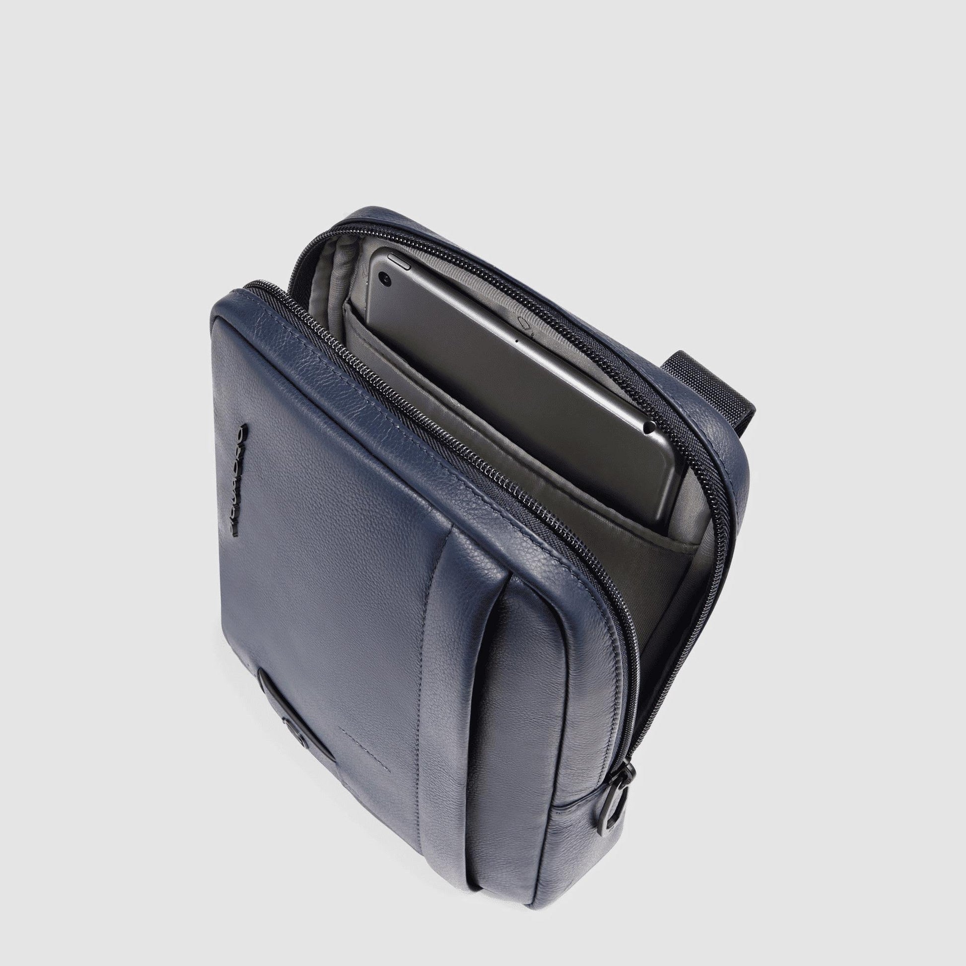PIQUADRO Borsello organizzato con scomparto porta iPad®mini Blu 