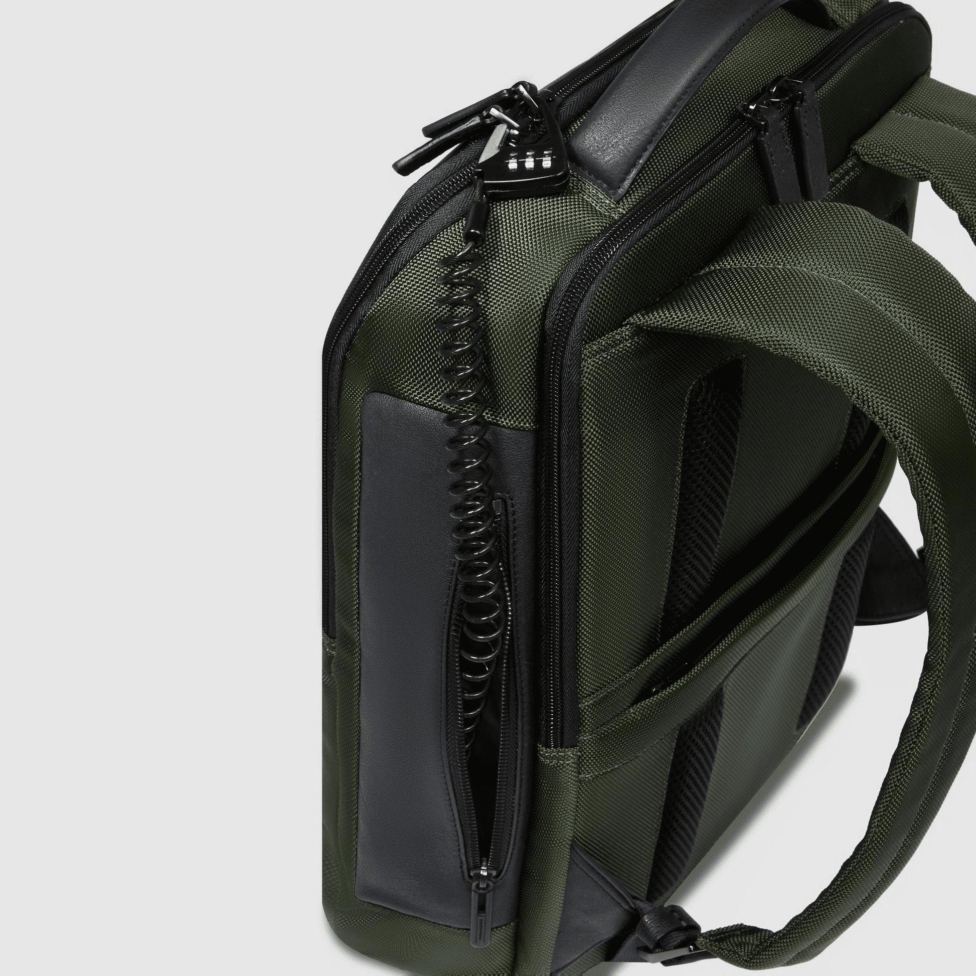 PIQUADRO Zaino uomo porta PC e porta iPad® in pelle verde2 