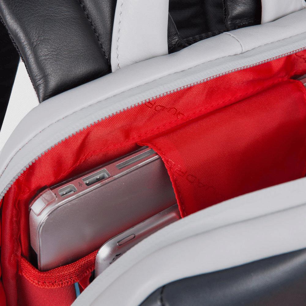 PIQUADRO Zaino piccolo porta pc e iPad® in pelle Nero/grigio 