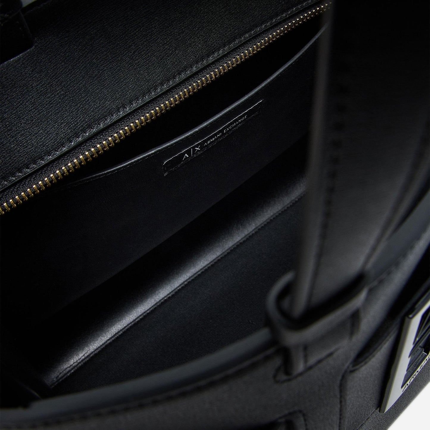 ARMANI EXCHANGE Borsa a mano con tracolla regolabile BLACK 