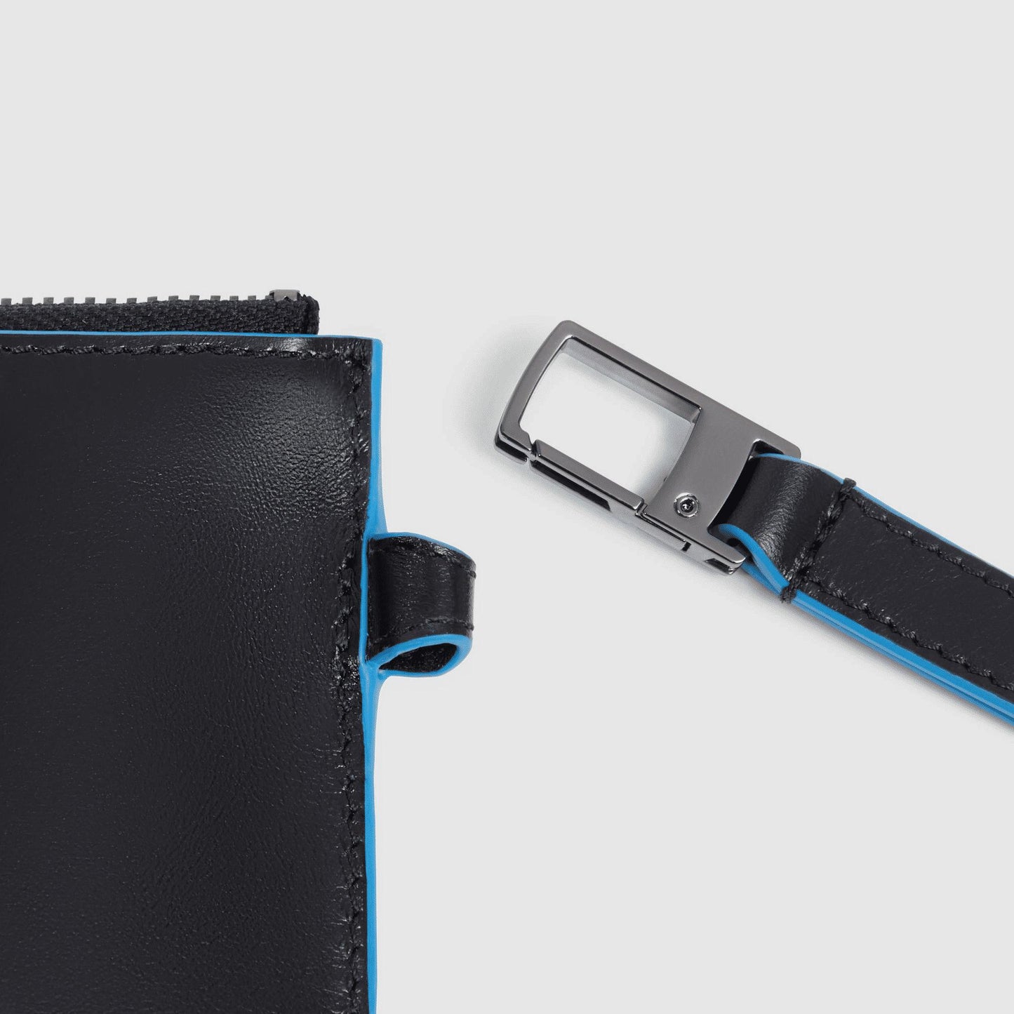 PIQUADRO Pochette uomo porta iPad® in pelle con polsiera Nero 