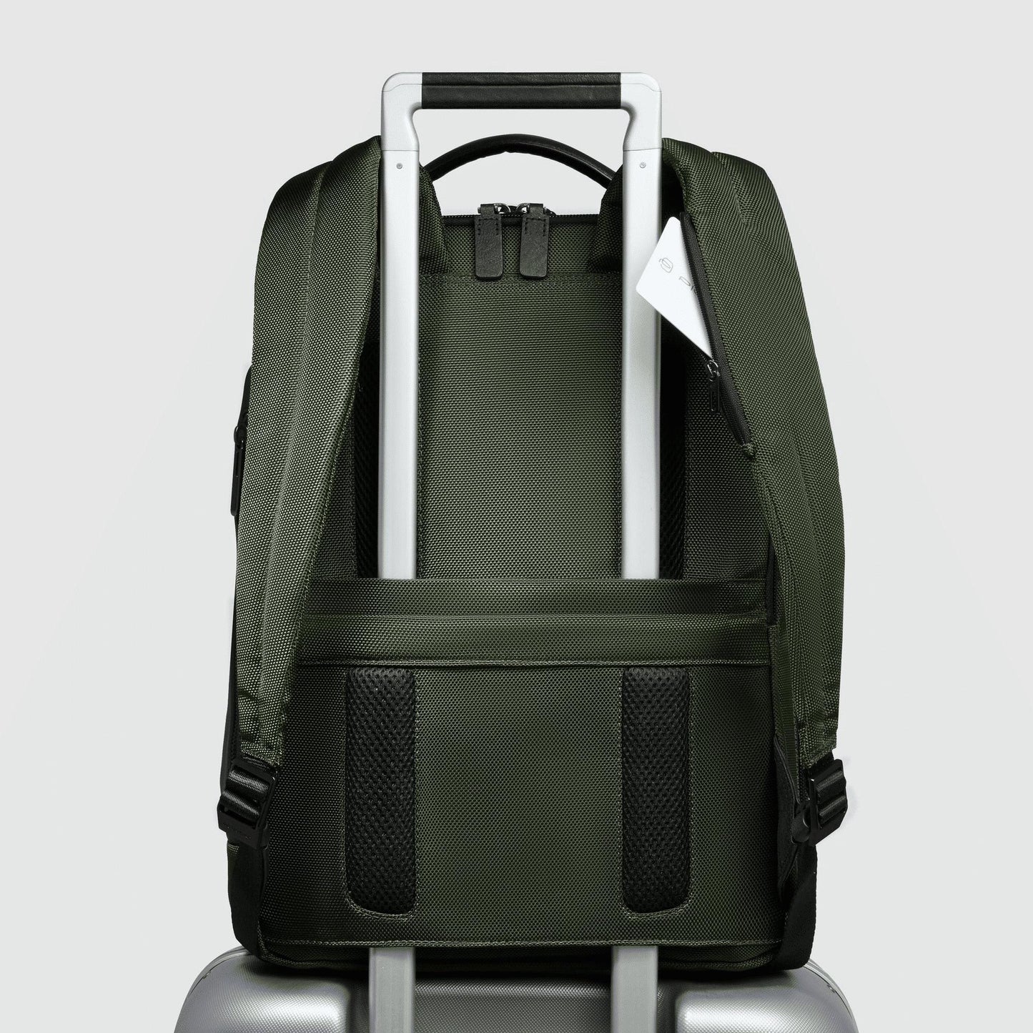 PIQUADRO Zaino uomo porta PC e porta iPad® in pelle verde2 