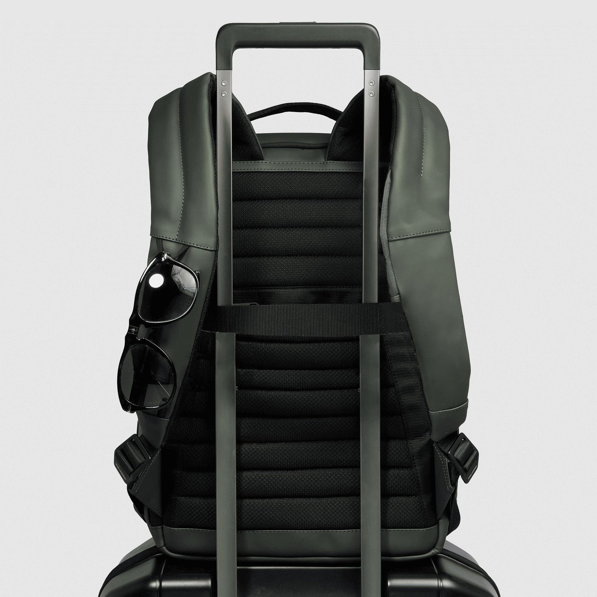 PIQUADRO Zaino per computer e iPad® VERDE SCURO 