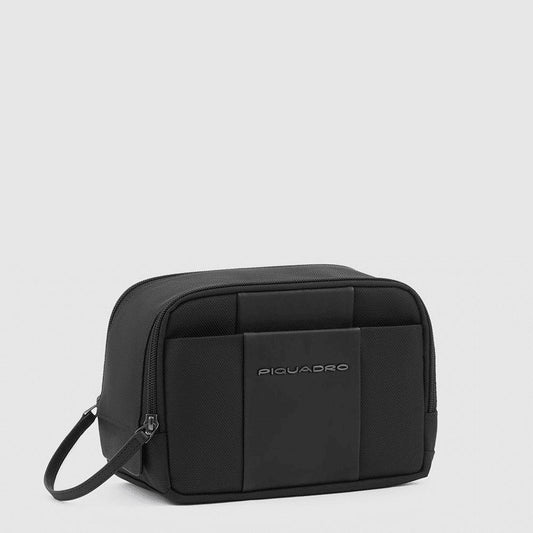 PIQUADRO Beauty case uomo in tessuto riciclato e pelle Nero 