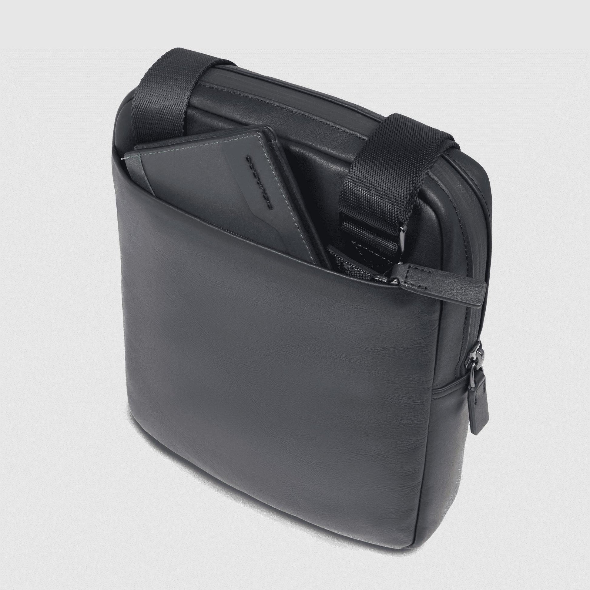 PIQUADRO Borsello uomo porta iPad® in pelle Nero 