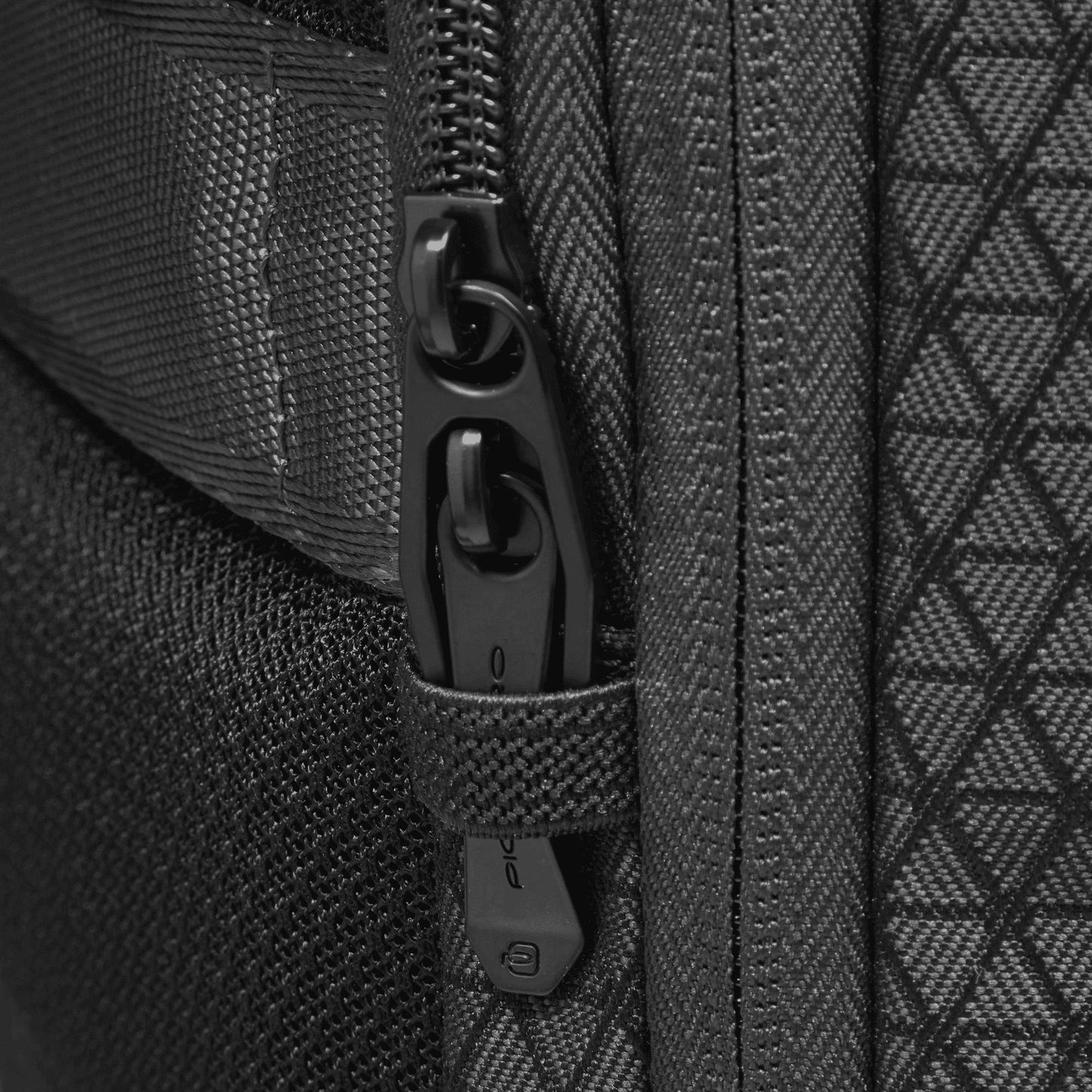 PIQUADRO Zaino da viaggio modulare porta pc e iPad® Nero 