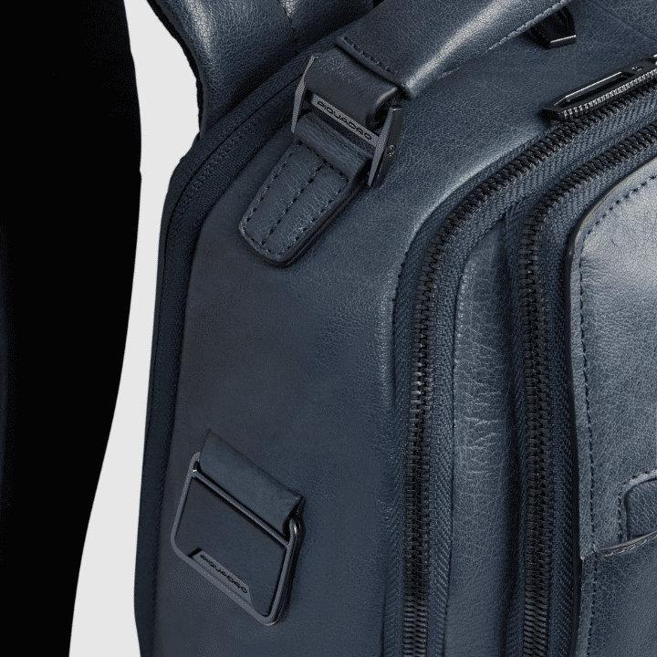 PIQUADRO Zaino porta PC 15,6'' in pelle Avio 