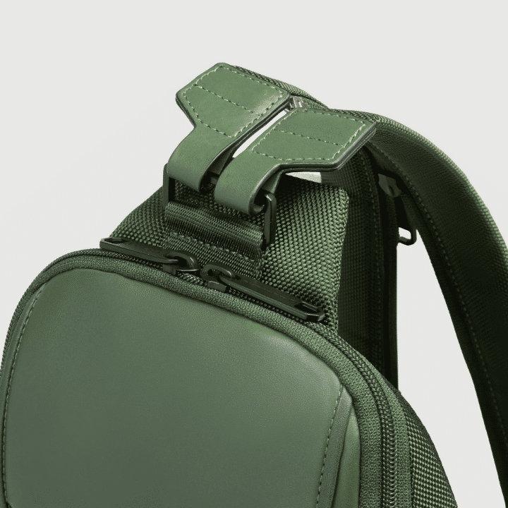 PIQUADRO Monospalla in pelle e tessuto Verde 