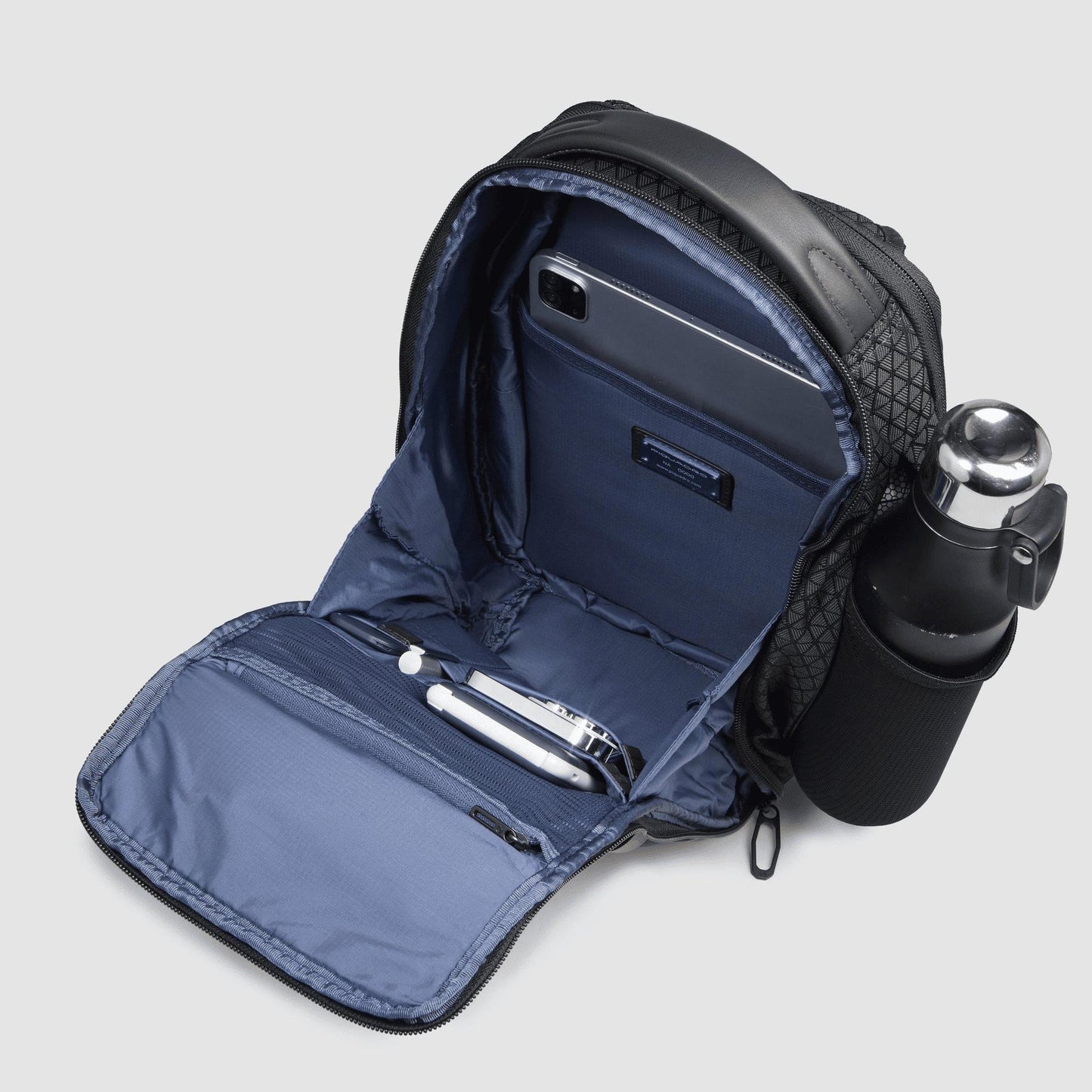 PIQUADRO Zaino monospalla uomo porta iPad® in tessuto Nero 