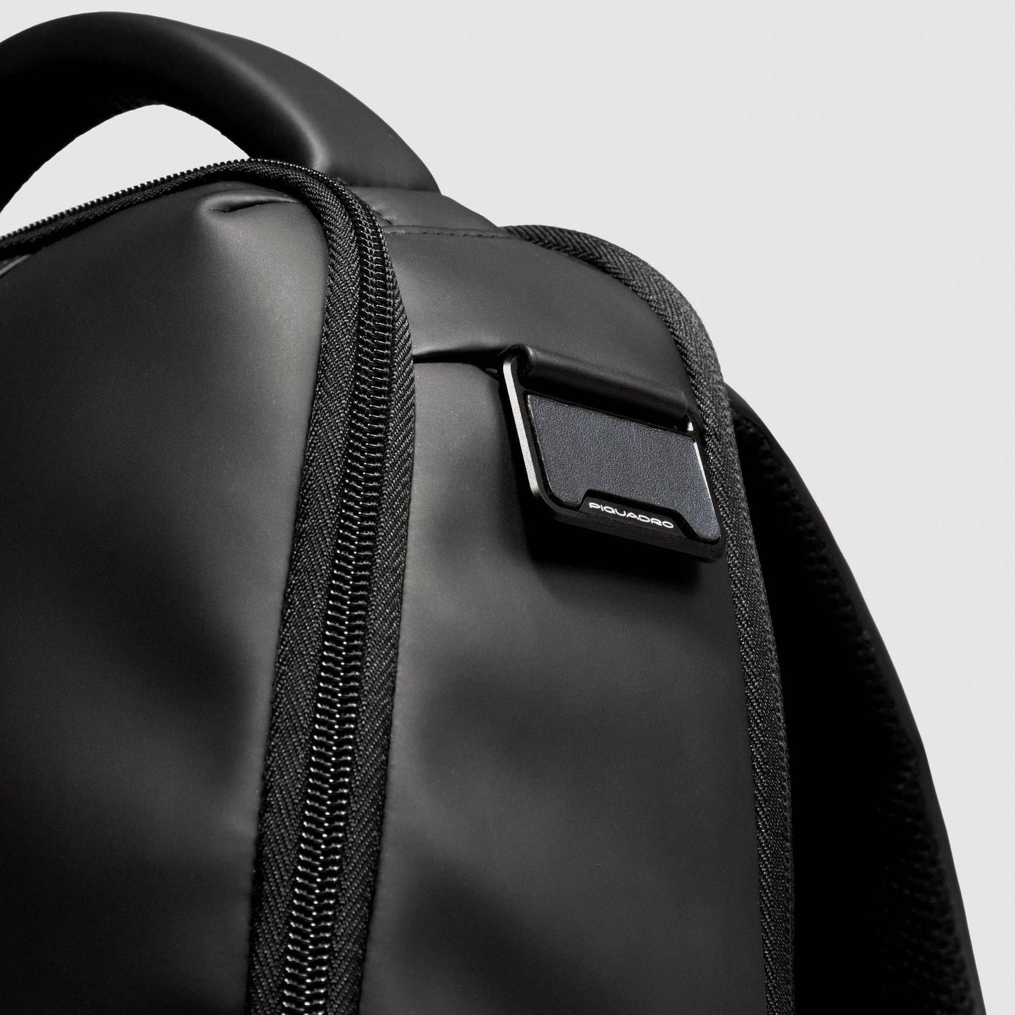 PIQUADRO Zaino uomo porta pc e iPad® Nero 