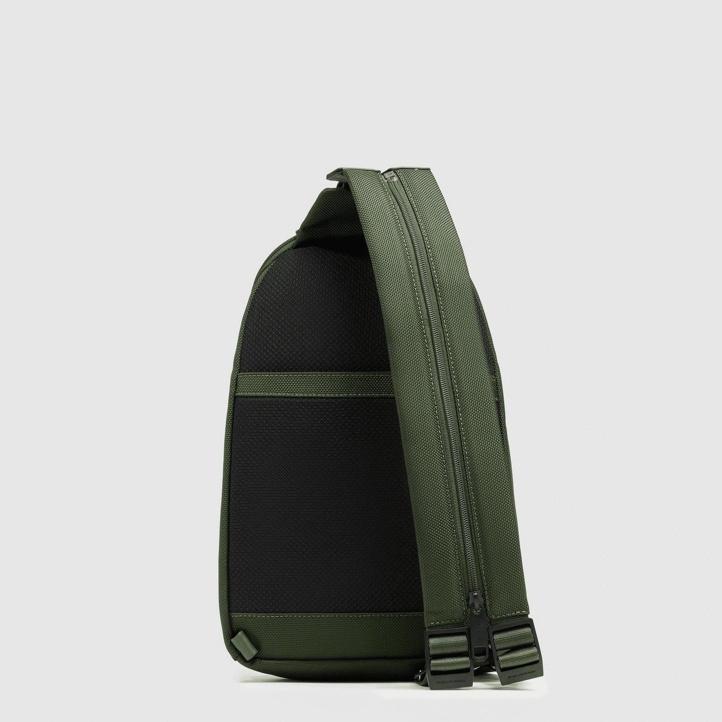 PIQUADRO Monospalla in pelle e tessuto Verde 